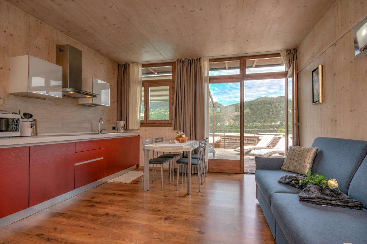 Georesort Tremosine Buitenkant foto